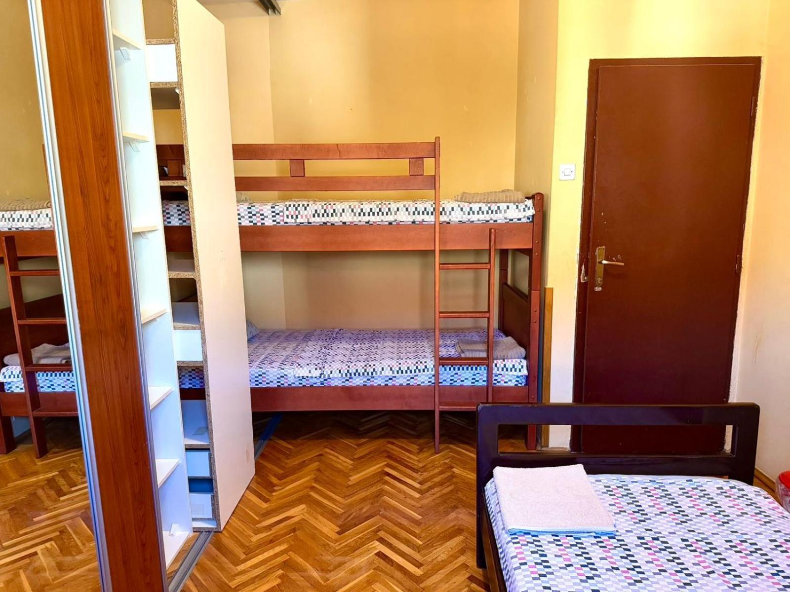 Kotorhostelito 外观 照片